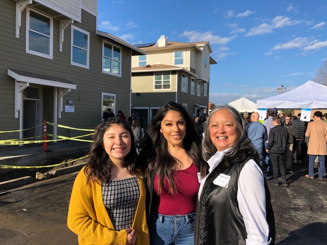 WANDA Mom, Julieta Aquino, with Glowe Chang, WANDA Governance Council Member